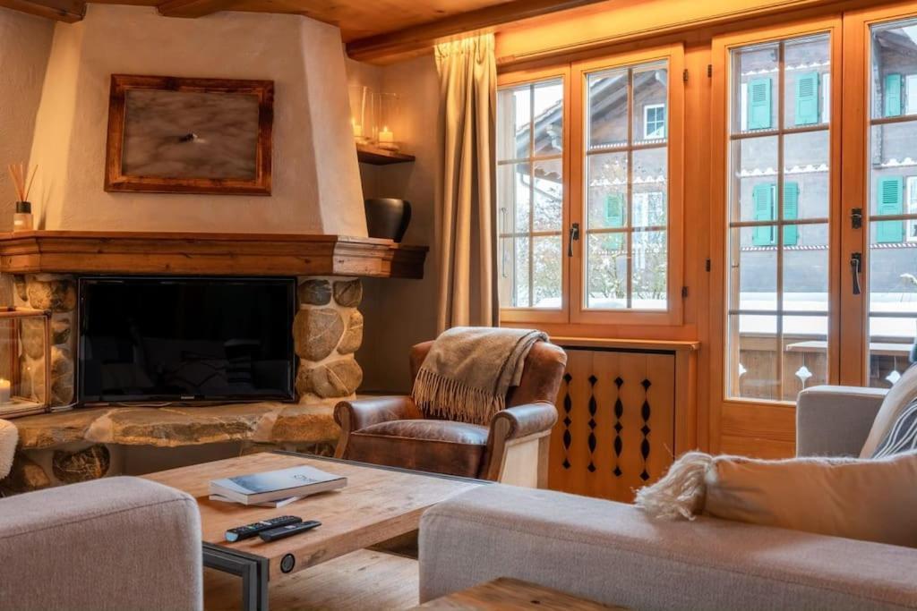 Charming Alpine Apartment Gstaad Zewnętrze zdjęcie